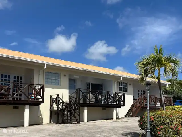 Apartamento Blue Icon en Mambo Beach en Curazao, Banda Arriba (este), Mambo Beach - apartamento El apartamento está situado en Barracuda Apartments a solo 2 minutos de la playa de Mambo.