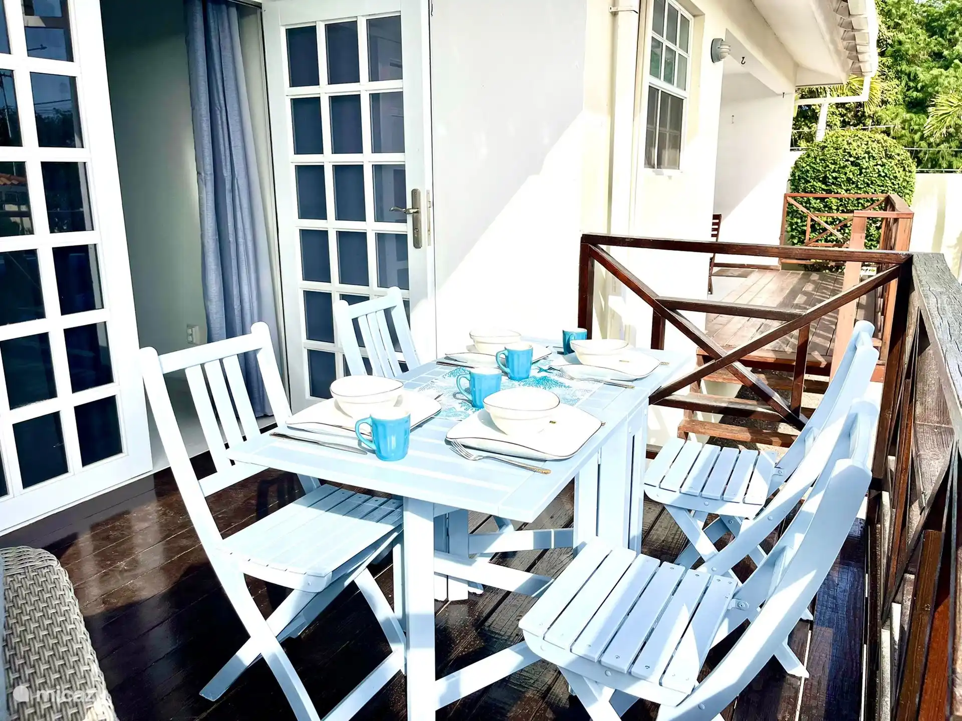 Profitez d’un repas sur le balcon avec la brise !