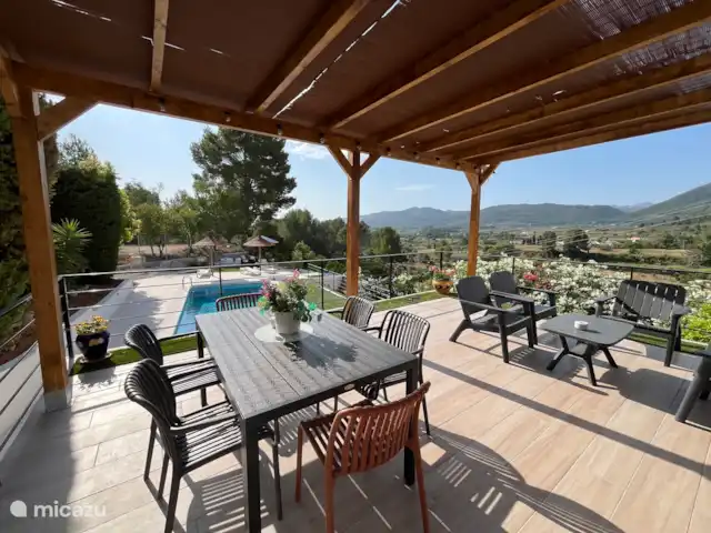 villa huren in Spanje, Costa Blanca, Alcalali – Villa Relax A great place for dining and relaxing