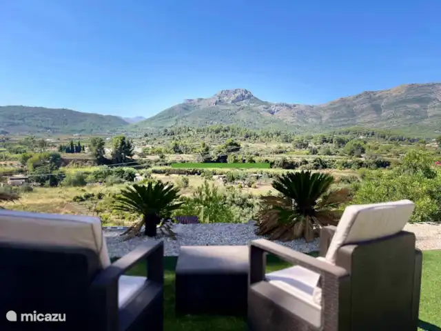 villa huren in Spanje, Costa Blanca, Alcalali – Villa Relax Een heerlijke plek voor aan het einde van de dag met een glas wijn