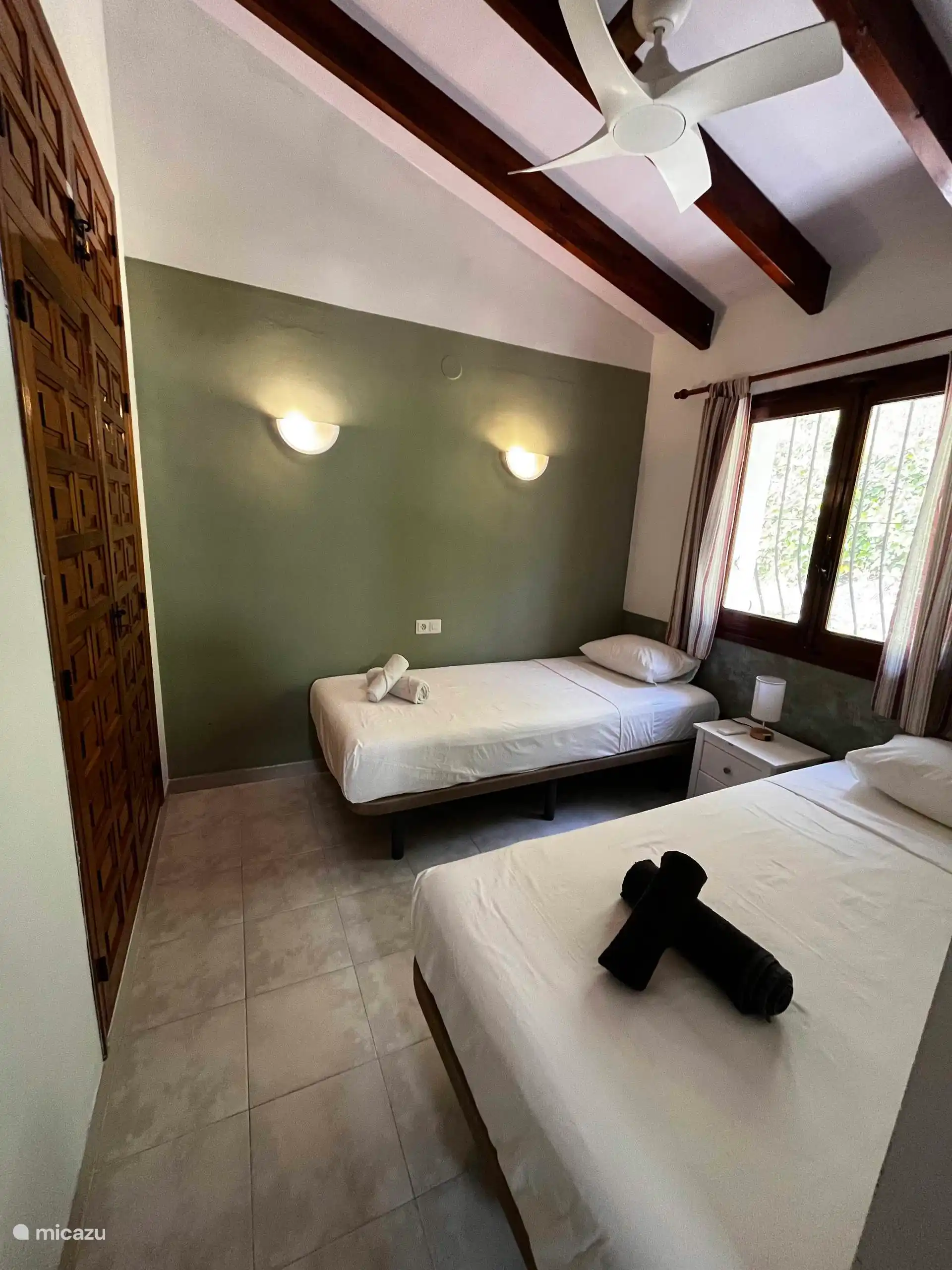 Das 2. Schlafzimmer mit zwei Einzelbetten