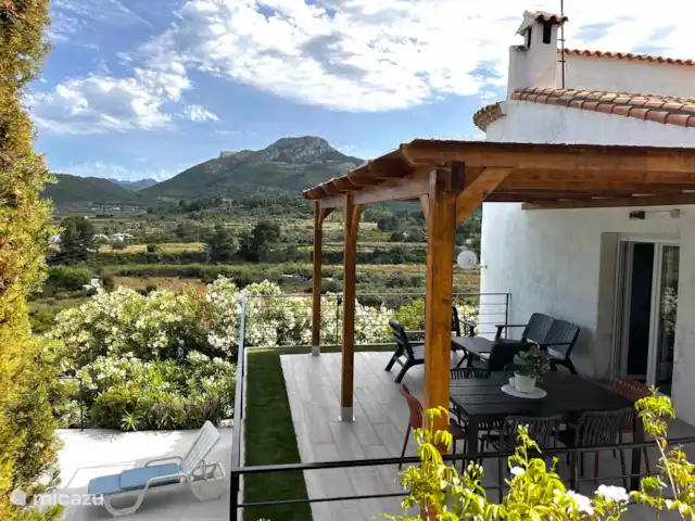 villa huren in Spanje, Costa Blanca, Alcalali – Villa Relax het hoofdterras