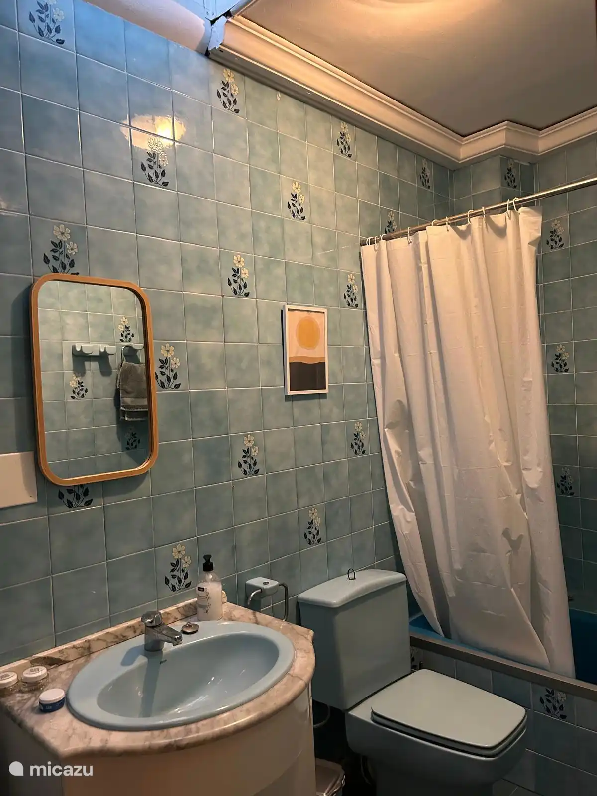 Baño, segunda planta.