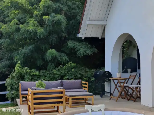 casa vacacional en Hungría, Tatabánya, Moszgo – Fehér Borház Terraza