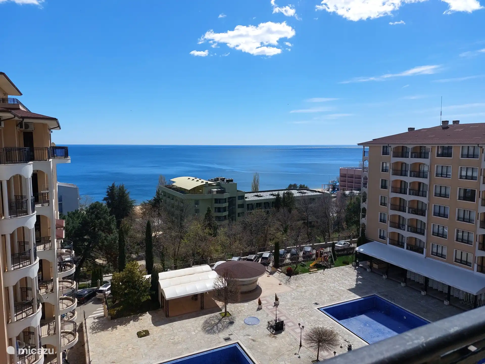 Uitzicht vanaf het balkon