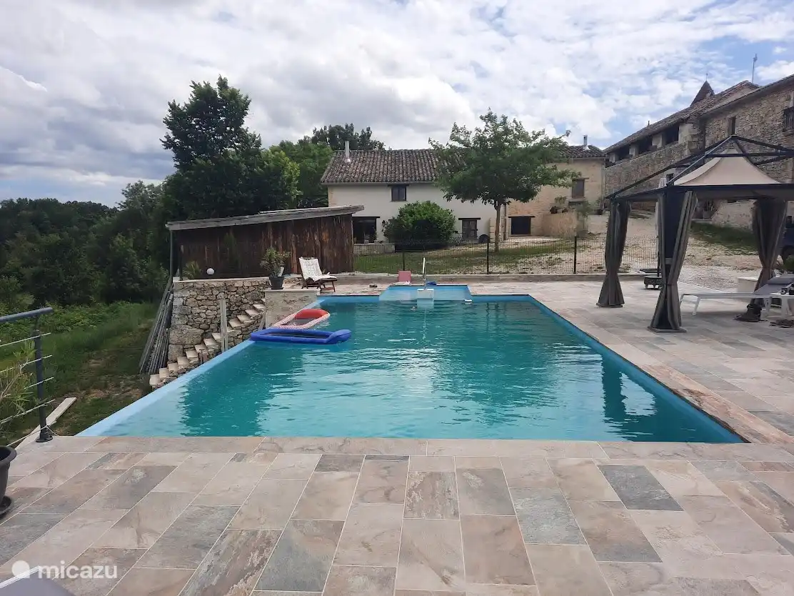 holiday house in Lot-et-Garonne, France – Laurel rose