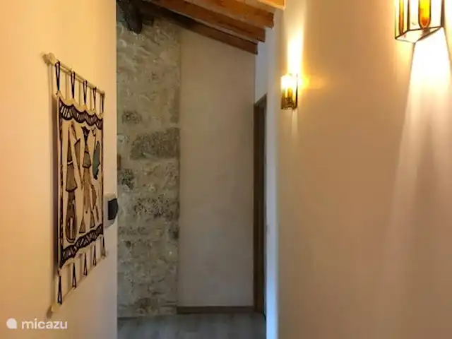 Laurier rose | France, Lot-et-Garonne, Massels - maison de vacances Continuation du couloir vers les chambres