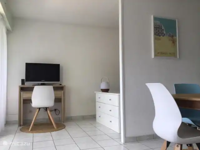 Residentie met zwembad PONANT | France, Hérault, La Grande-Motte - appartement Coté espace TV et télétravail