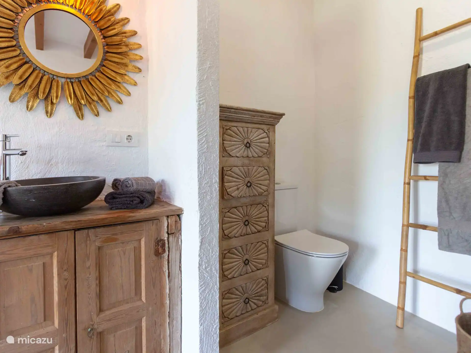 Finca Jabali - Vierde aparte slaapkamer met badkamer - Studio Los Pinos