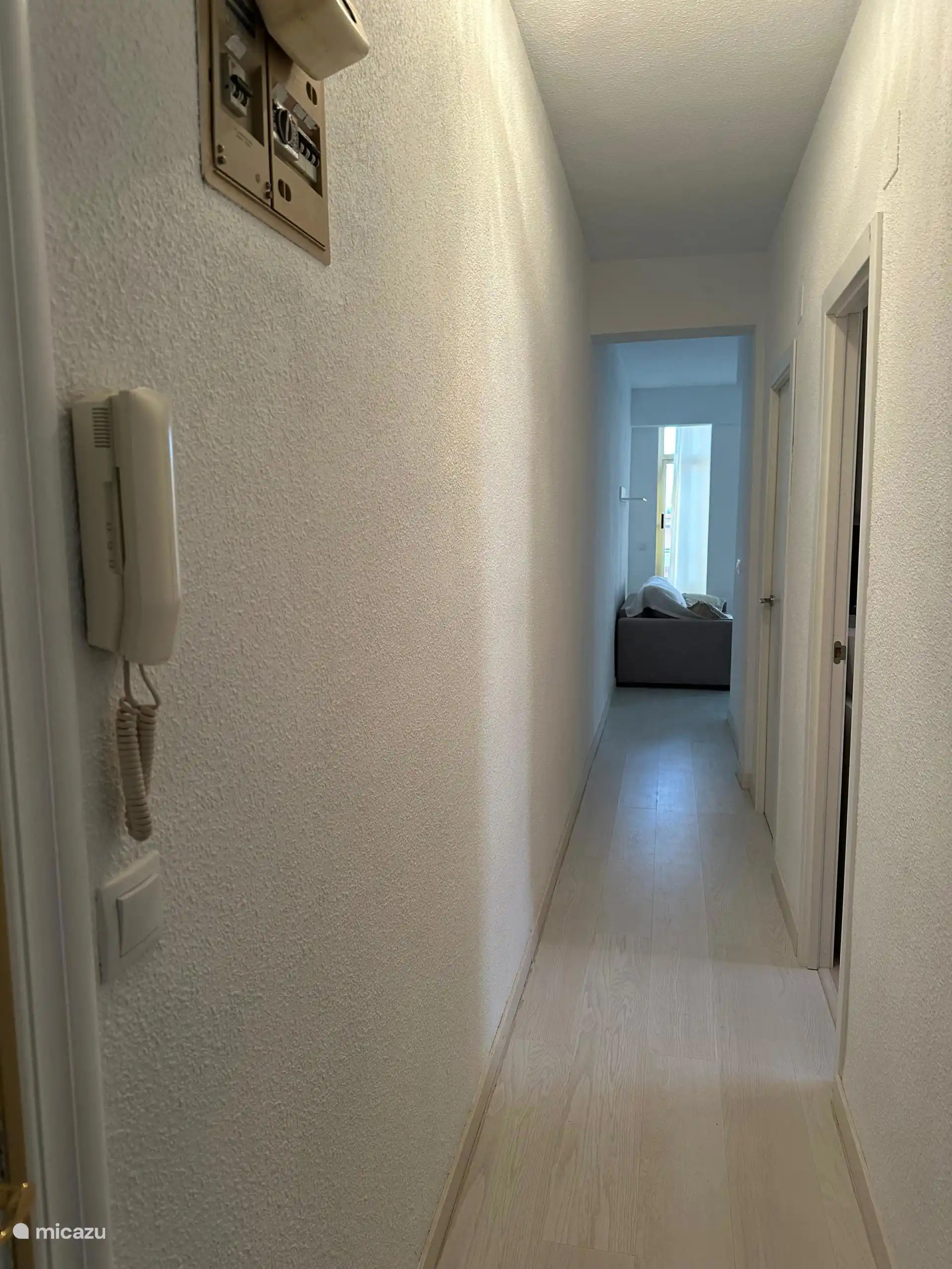 Distribution corridor