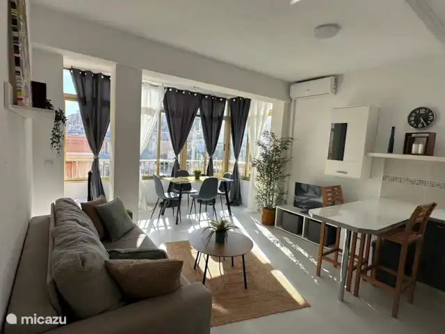 Cala V en España, Costa Blanca, Santa Pola - apartamento Salón