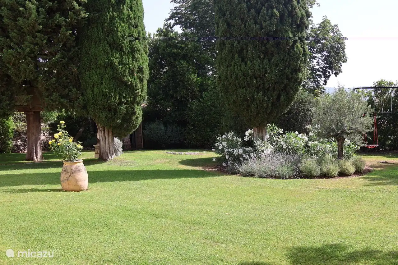 lovely large garden on the South