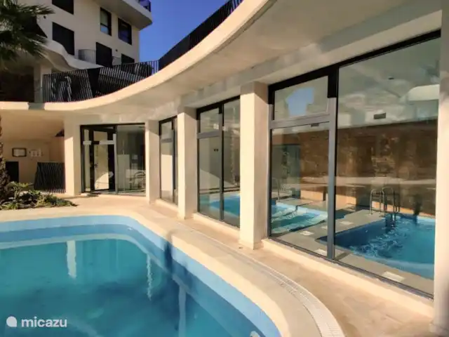 Appartement Plage Vista Torres  | Espagne, Costa Blanca, Villajoyosa - appartement Beach Apartment Vista Torres - Buitenzwembad en verwarmd binnenzwembad.