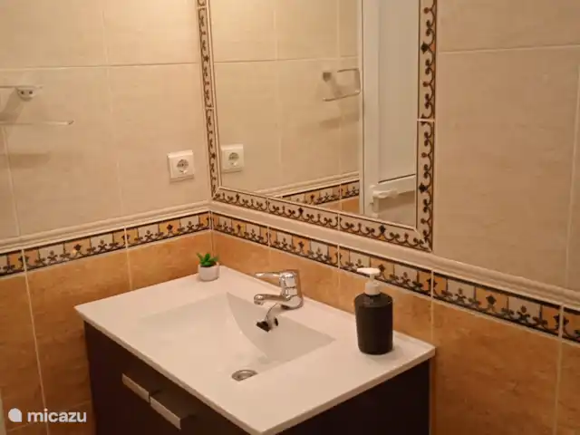 Location de Vacances Espagne, Murcia, Santiago de la Ribera, maison de vacances - Casa Luna Salle de bain au rez-de-chaussée