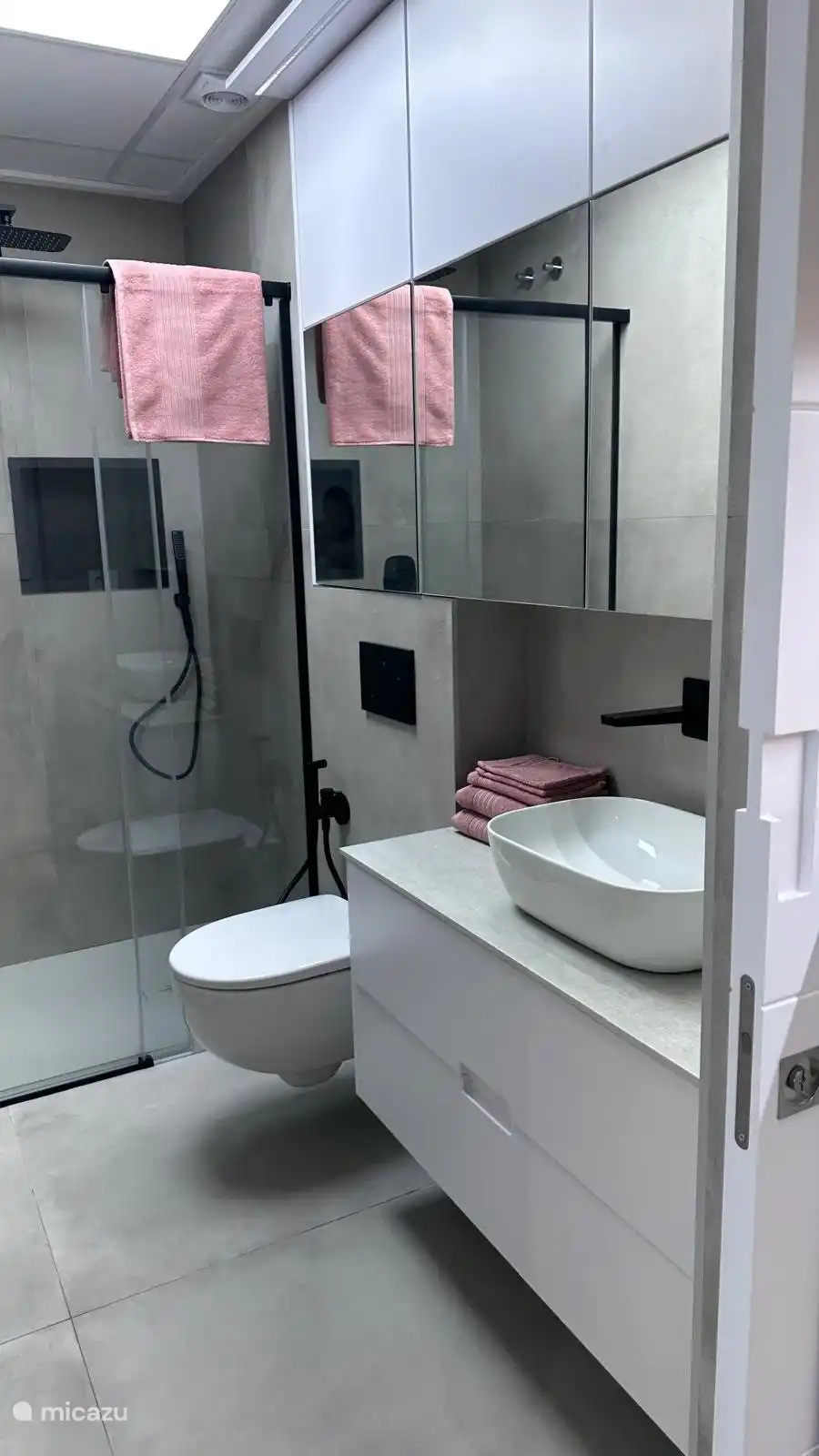 deuxième salle de bain