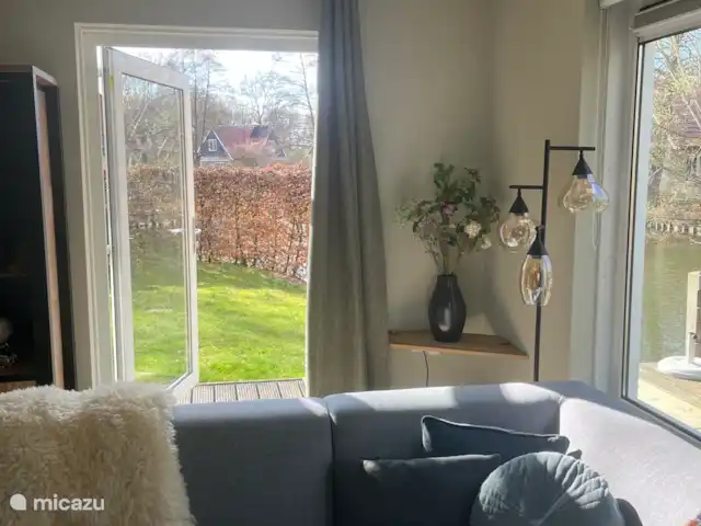Landhuis op mooi park aan het water huren in Nederland, Drenthe, Westerbork - vakantiehuis Openslaande duer naar het terras
