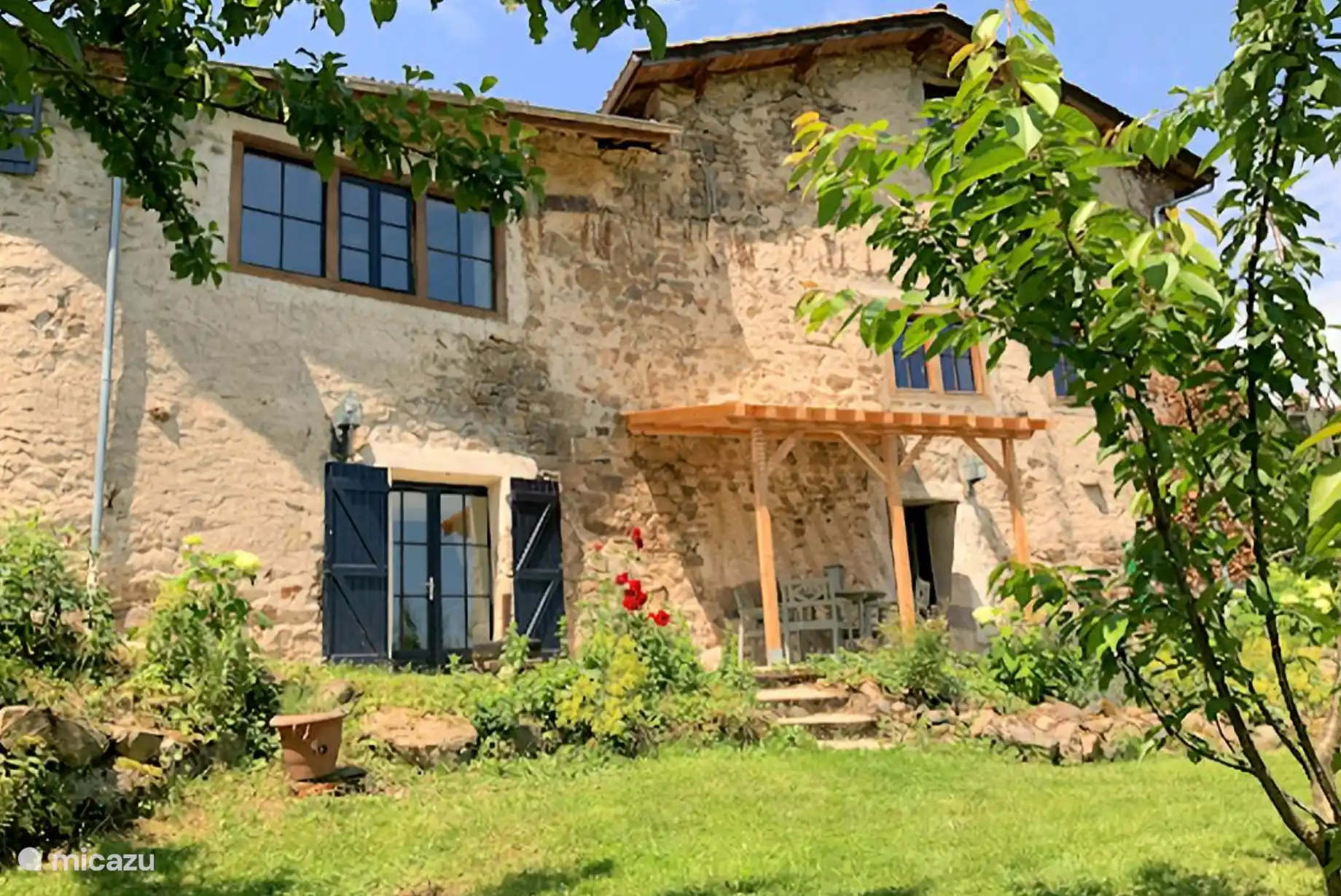 gîte / cottage, Champoly, Loire, France - Gite Le Pantoufle