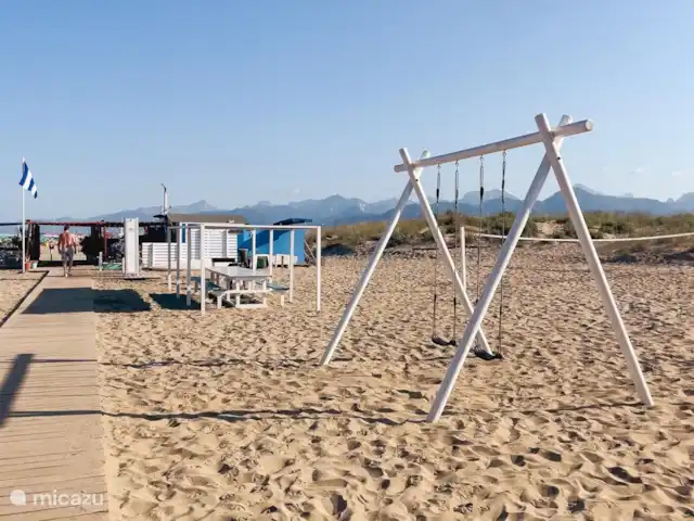 Glamping vakantie Viareggio huren in Italië, Toscane, Viareggio - glamping / safaritent / yurt Schommel op het strand