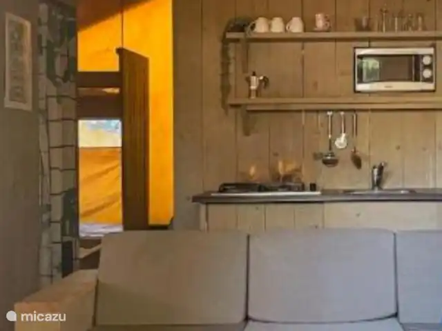 Glamping vakantie Viareggio huren in Italië, Toscane, Viareggio - glamping / safaritent / yurt Keuken