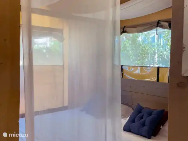Glamping vakantie Viareggio huren in Italië, Toscane, Viareggio - glamping / safaritent / yurt Tweepersoons bed