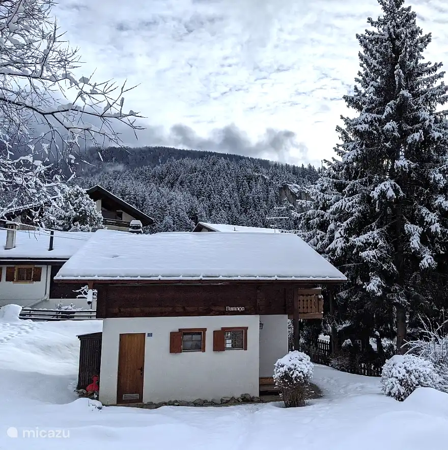 Chalet Numaga in winter.