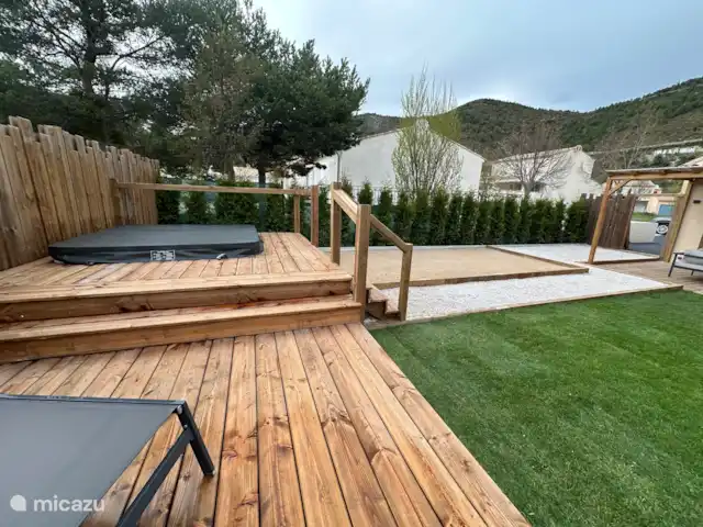 Deportes de montaña, Francia, Alpes de Alta Provenza, Castellane, villa La Maison Myrtille