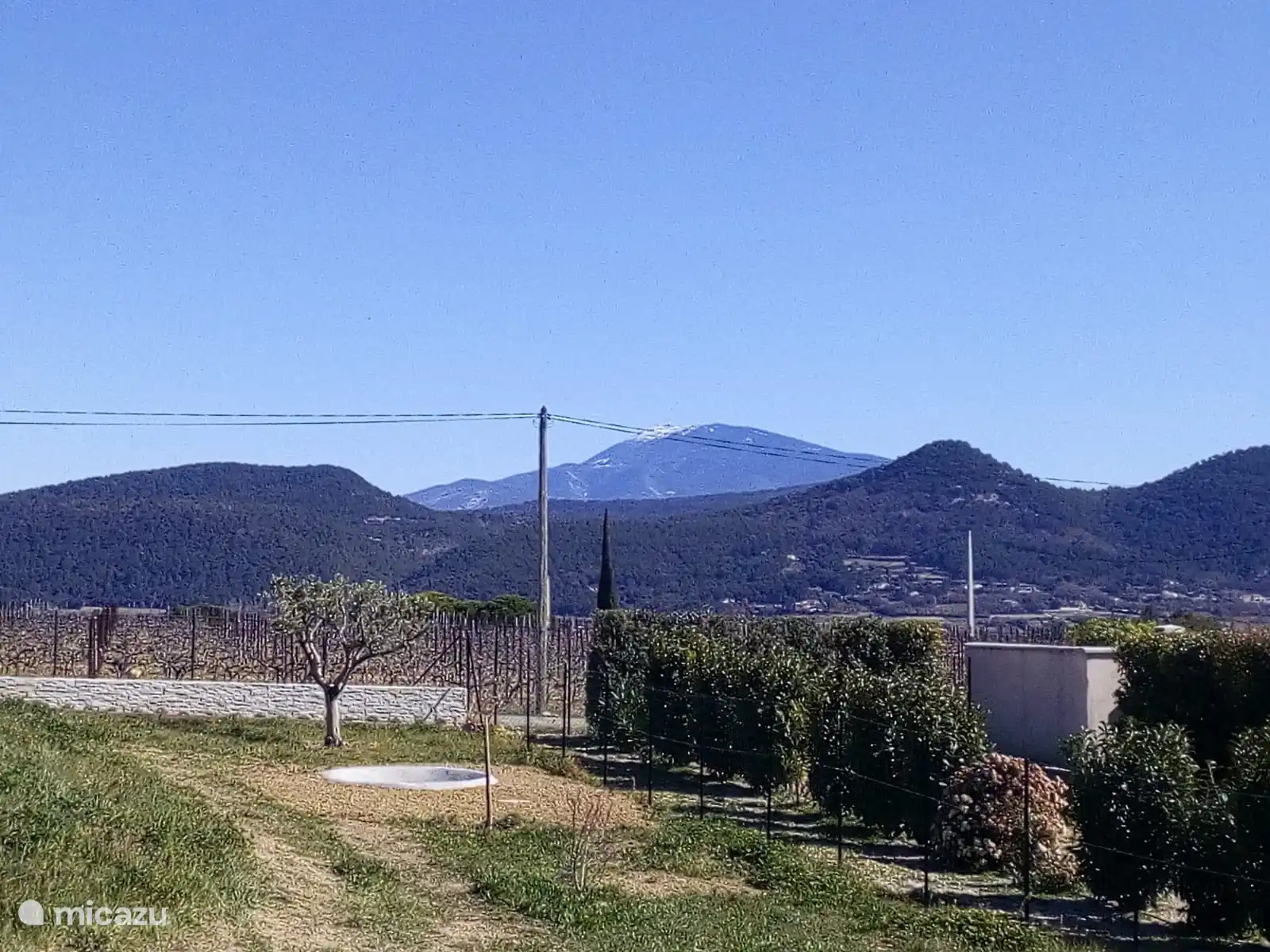 Blick auf Ventoux von der Terrasse und vom Wohnzimmer aus