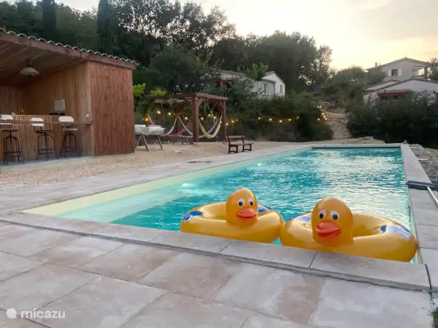 Le Quartier - Gilbert Becaud en Francia, Ardecha, Banne-Pigère - casa rural / cabaña