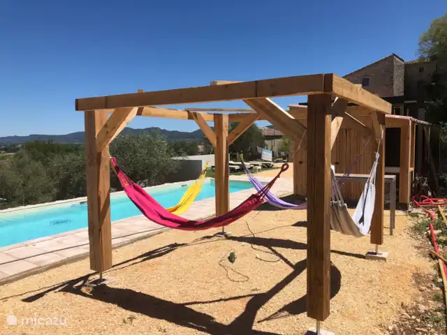 Juego de petanca, Francia, Ardecha, Banne-Pigère, casa rural / cabaña Le Quartier - Serge Gainsbourg
