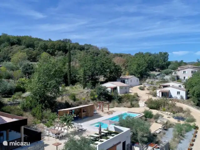 Juego de petanca, Francia, Ardecha, Banne-Pigère, casa rural / cabaña Le Quartier - Serge Gainsbourg