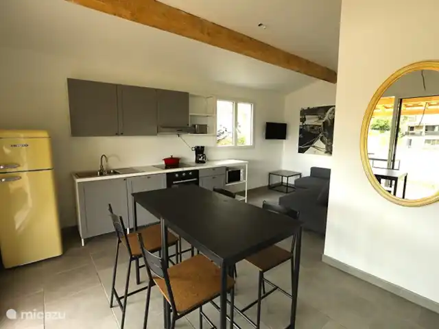 Juego de petanca, Francia, Ardecha, Banne-Pigère, casa rural / cabaña Le Quartier - Serge Gainsbourg