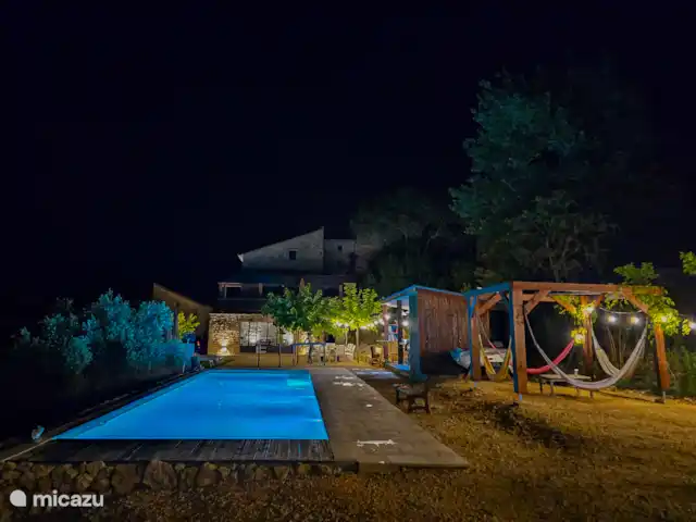 Juego de petanca, Francia, Ardecha, Banne-Pigère, casa rural / cabaña Le Quartier - Serge Gainsbourg