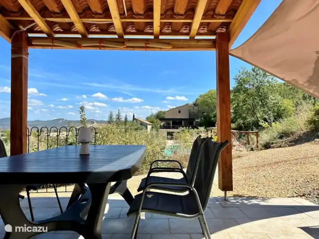 Le Quartier - Edith Piaf en Francia, Ardecha, Banne-Pigère - casa rural / cabaña