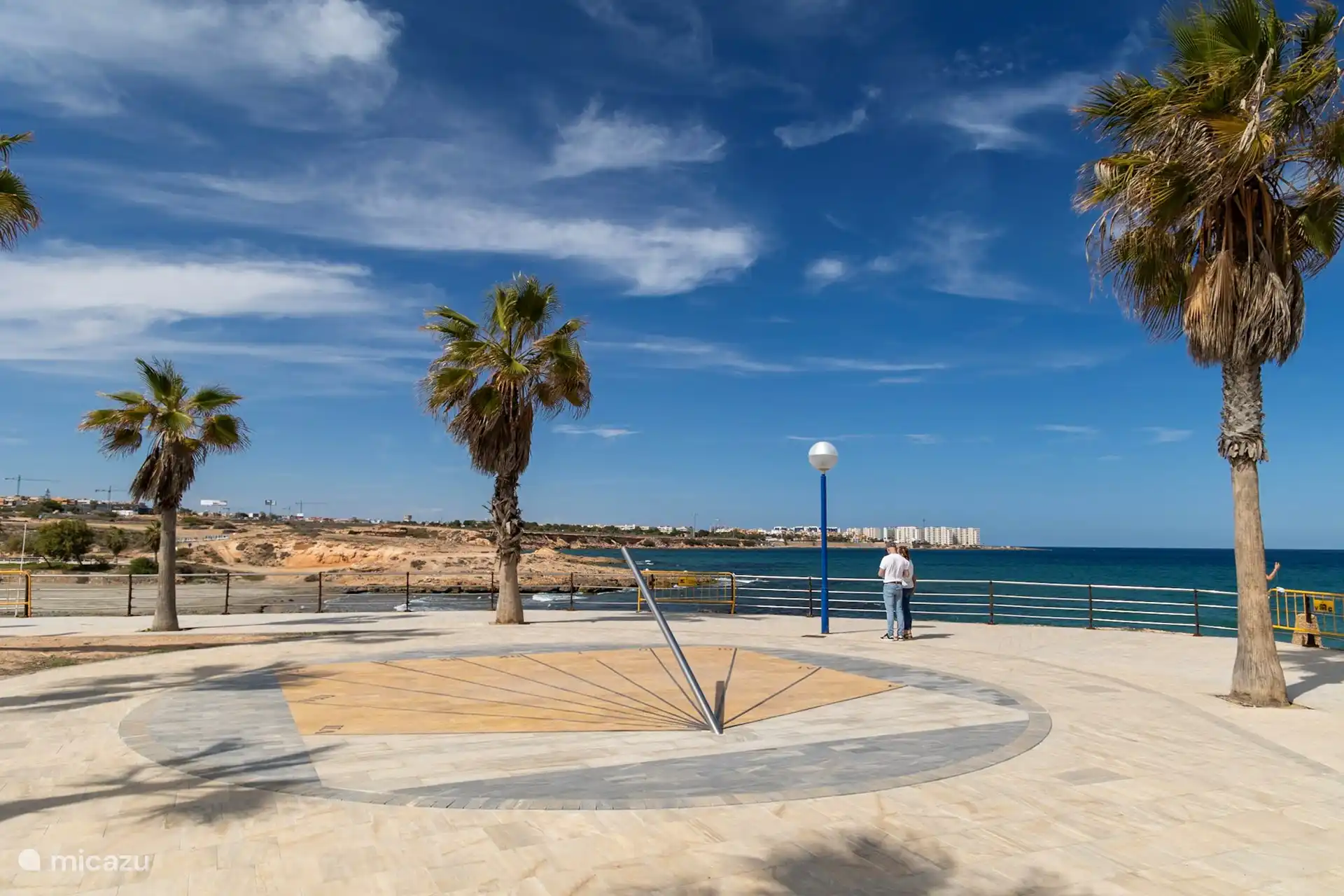 A pocos minutos en coche se puede disfrutar de esta hermosa zona, donde a menudo caminamos o montamos en scooter. También puedes disfrutar de un buen restaurante aquí.  
