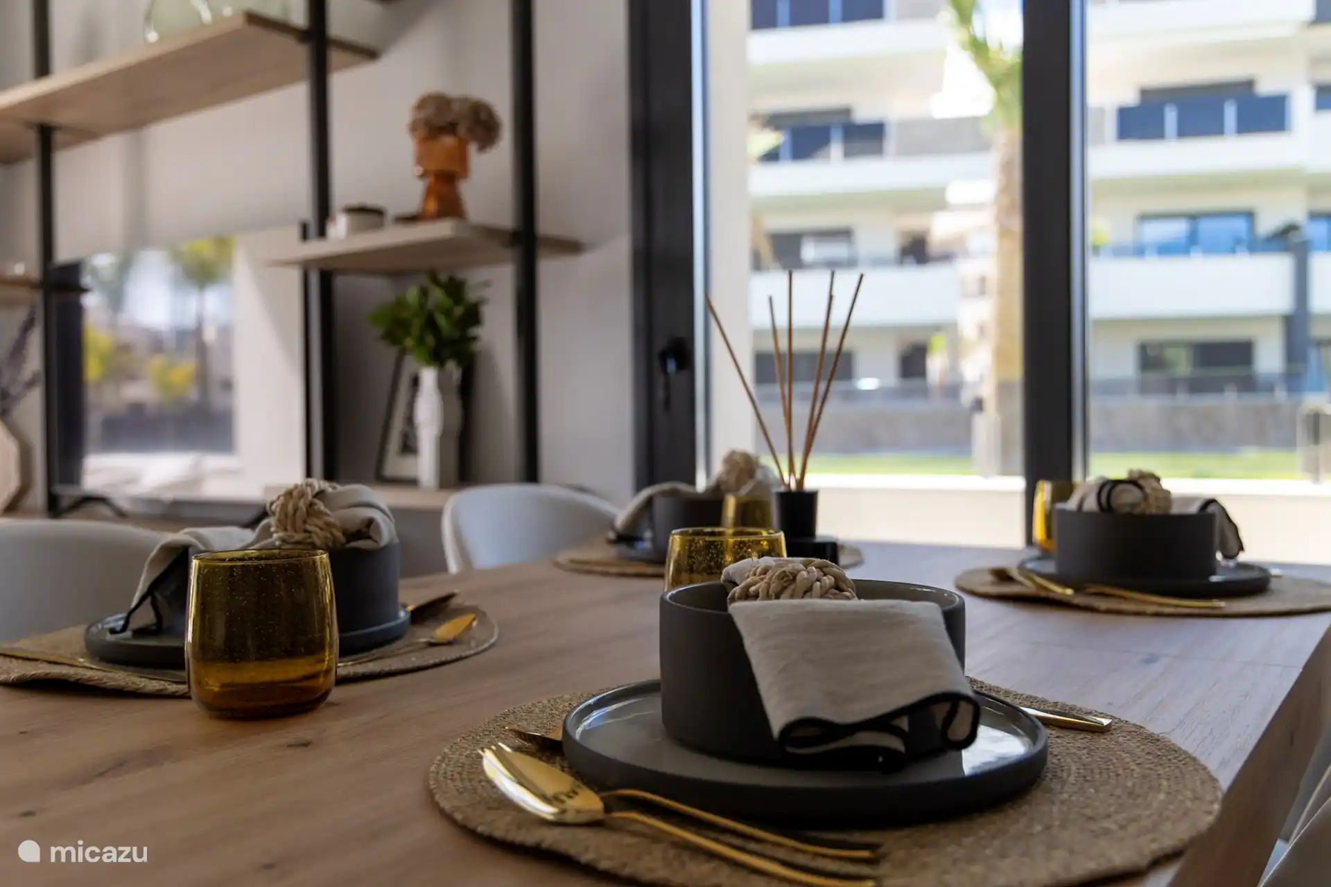 Vista vista desde la mesa del comedor.