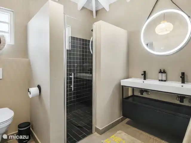 Villa Toucan Curacao huren in Curaçao, Banda Ariba (oost), Jan Thiel - villa Badkamer 1 van grote slaapkamer