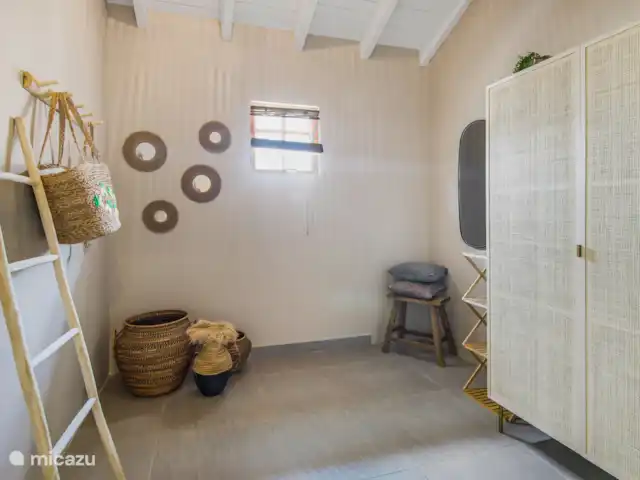 Villa Toucan Curacao huren in Curaçao, Banda Ariba (oost), Jan Thiel - villa Walk in closet