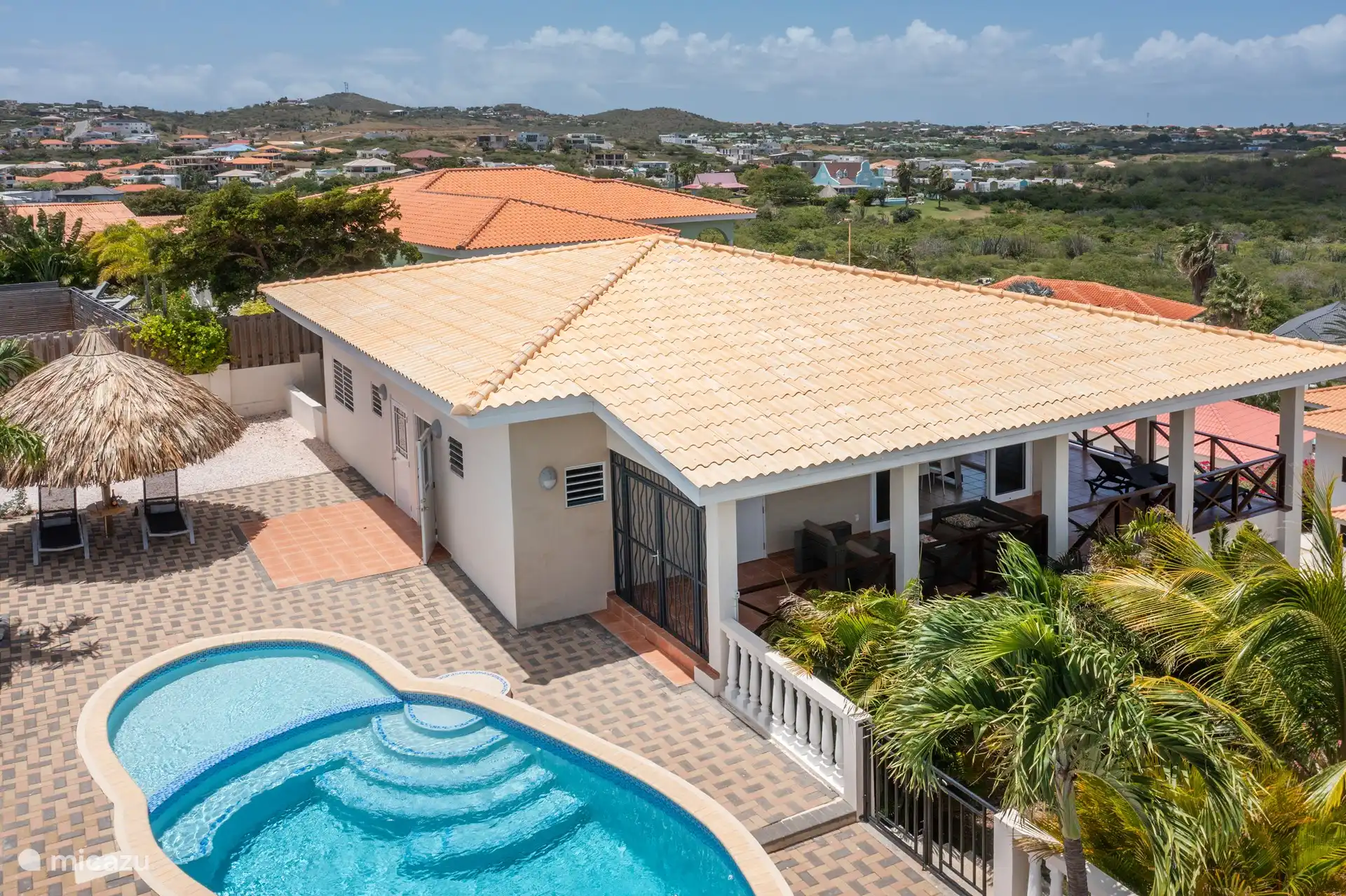 Luftaufnahme der Villa