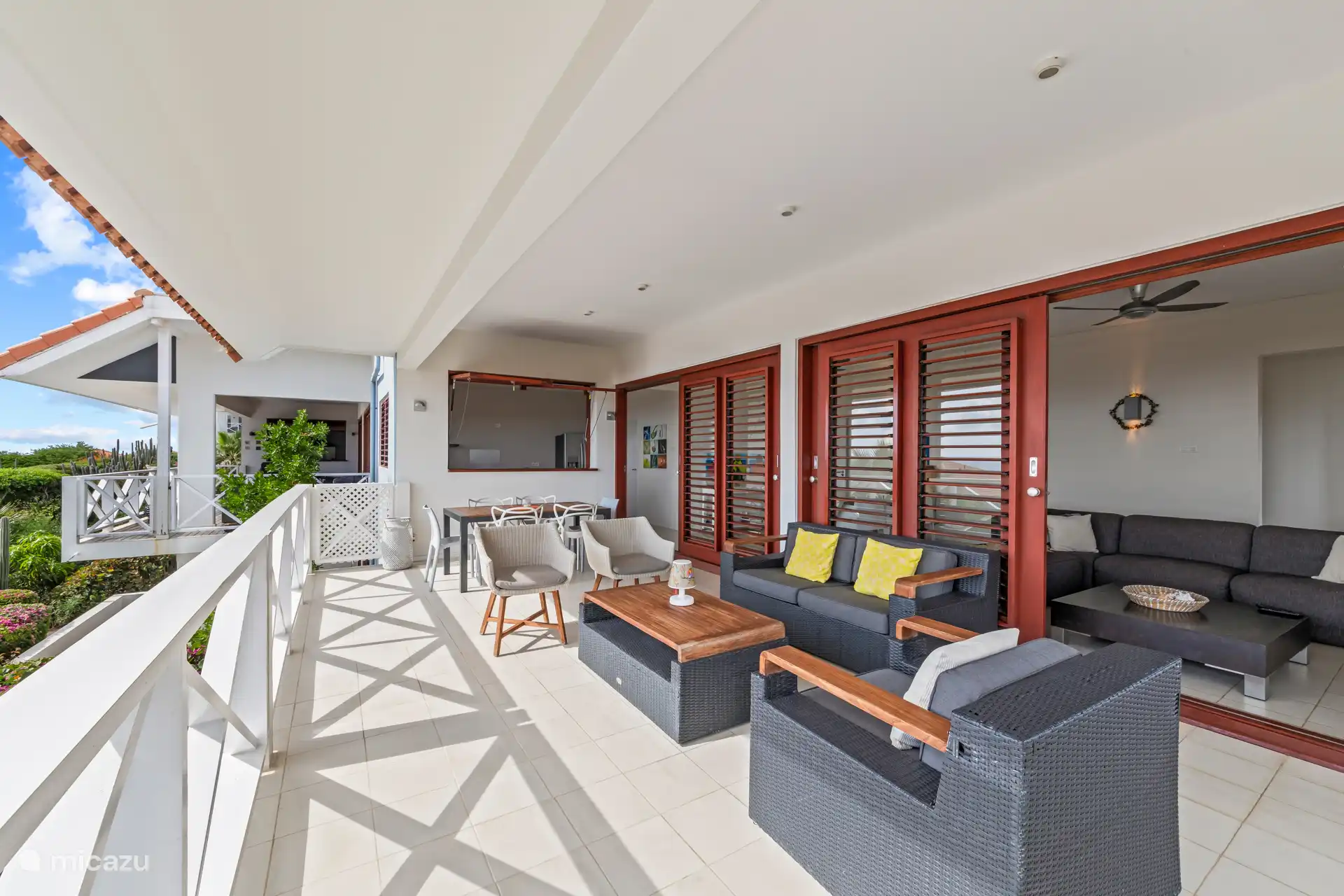 Die Wohnung hat das echte Indoor-Outdoor-Gefühl