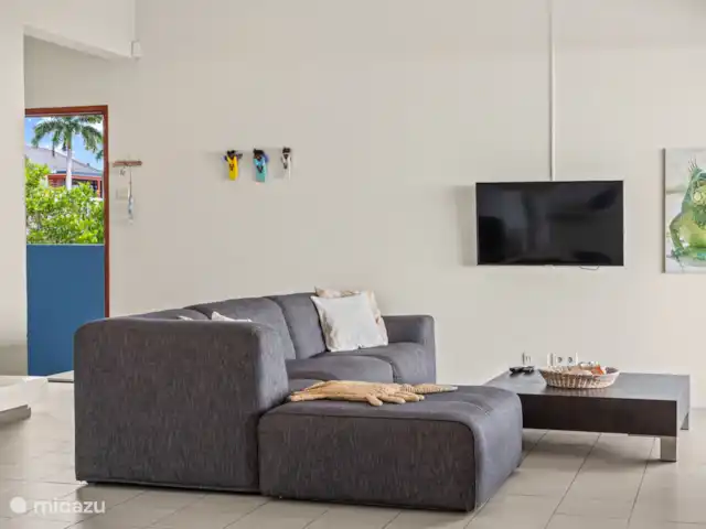 Ocean Pearl 12, BocaGentil | Curaçao, Banda Ariba (est), Jan Thiel - appartement Coin salon confortable avec télévision