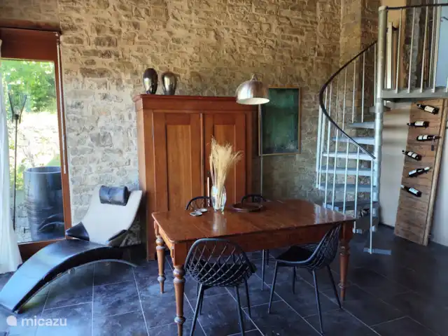 vakantiehuis huren in Italië, Piëmont, Niella Belbo – Vakantiehuis Casa Bella Nuova Woonkamer