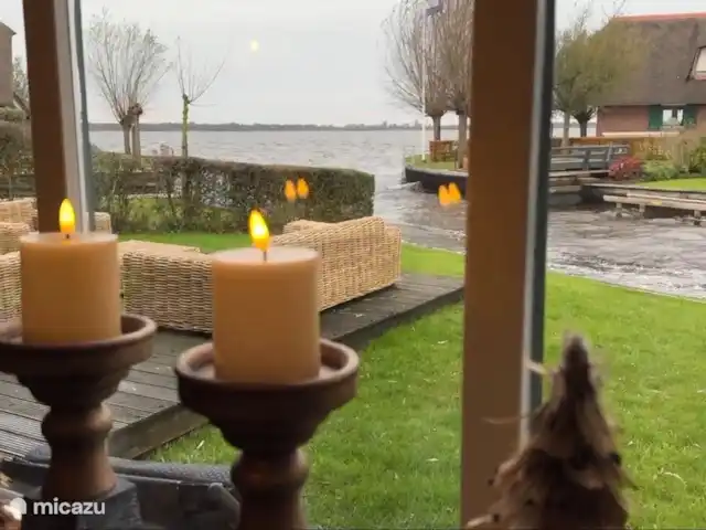 Villa Puur Giethoorn huren in Nederland, Overijssel, Wanneperveen - vakantiehuis Ook als het minder mooi weer is dan heb je uitzicht op het meer