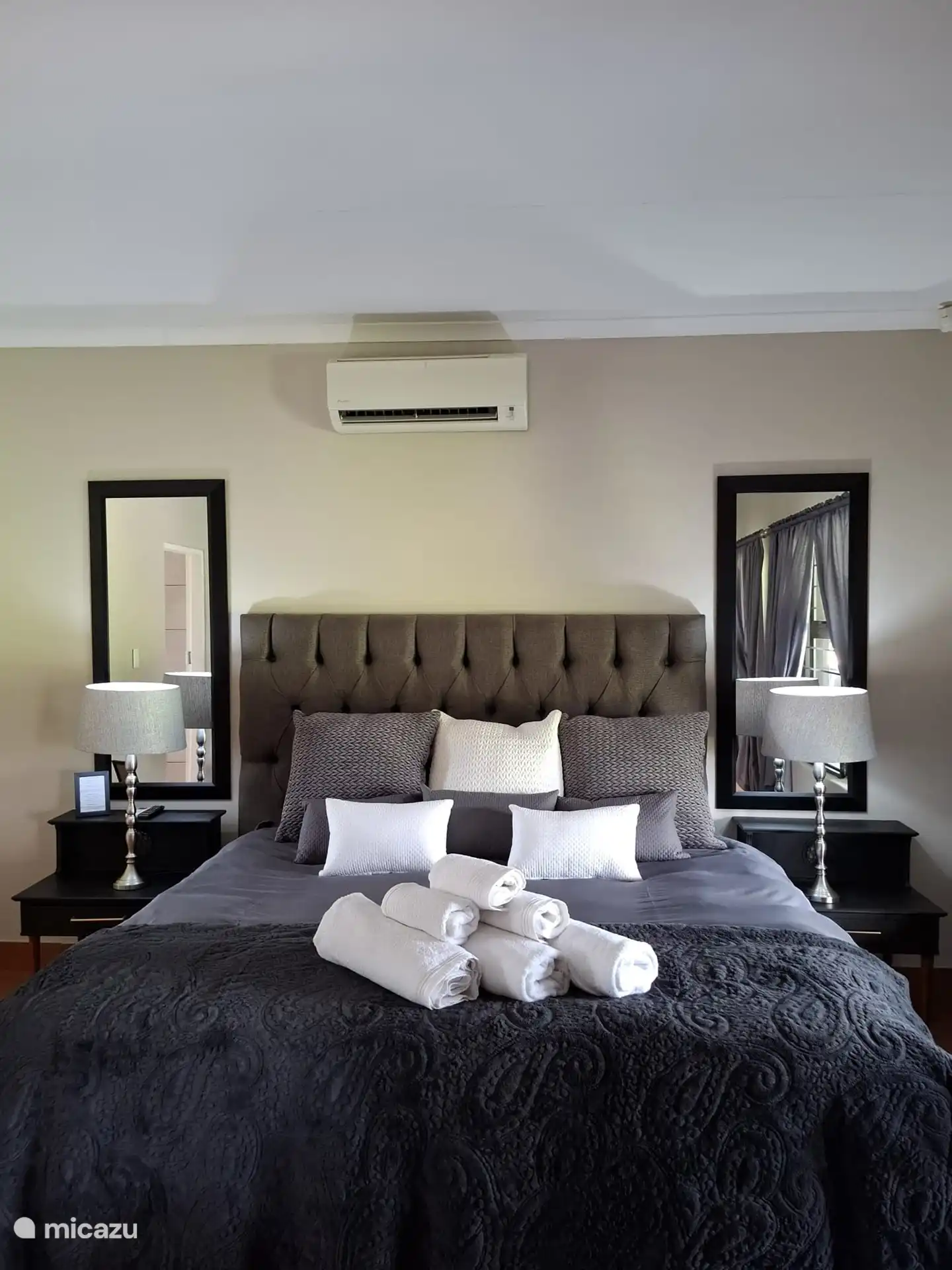 Main room with King size bed.