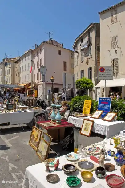 Antibes center with markets
