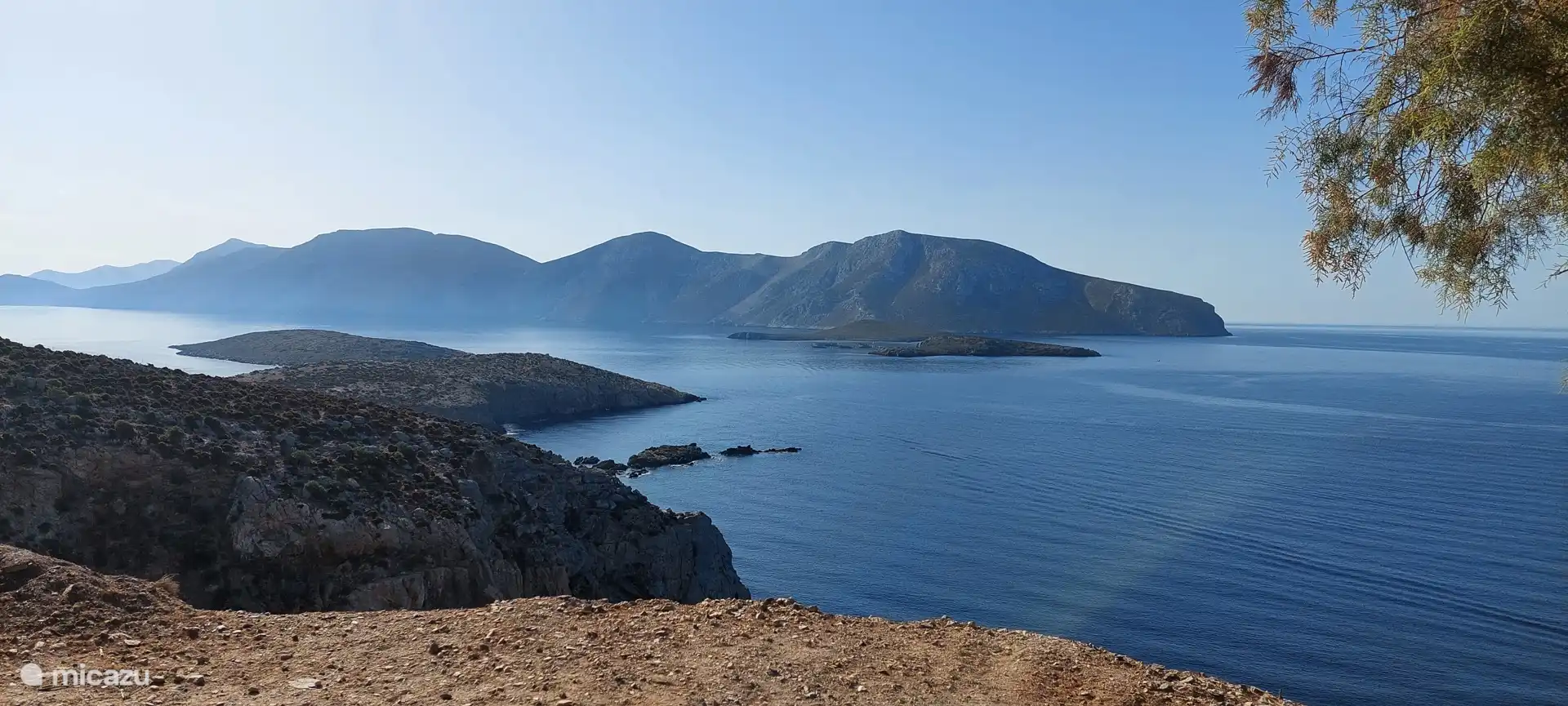 The most beautiful views can be found all over the island. Enjoy the blue sky and sea. ??