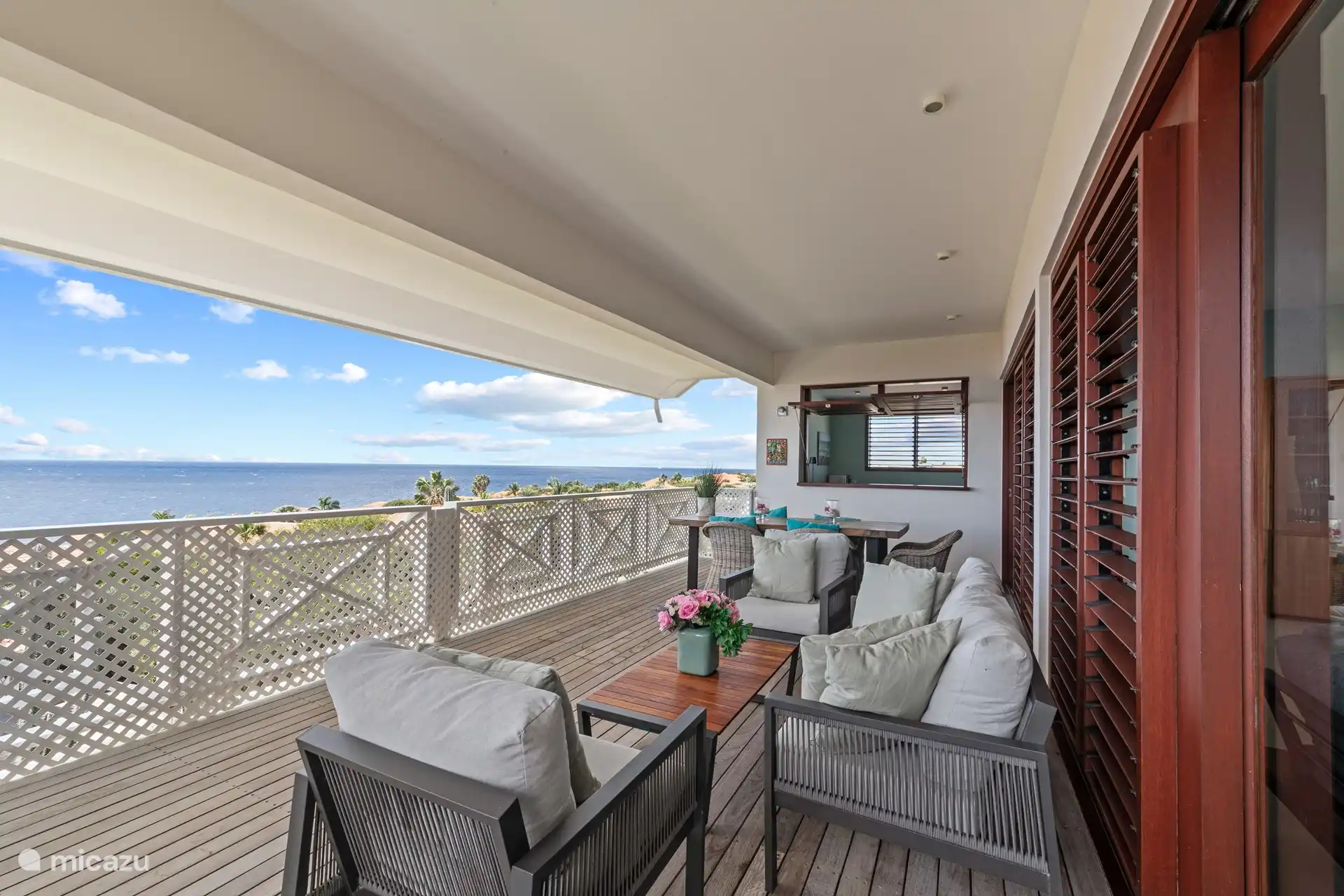 Terrasse mit schönem Meerblick