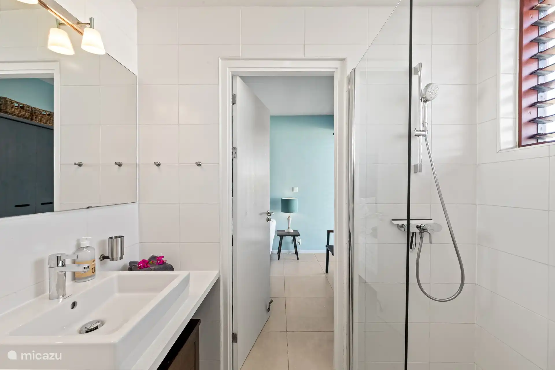 Gemeinsames Badezimmer