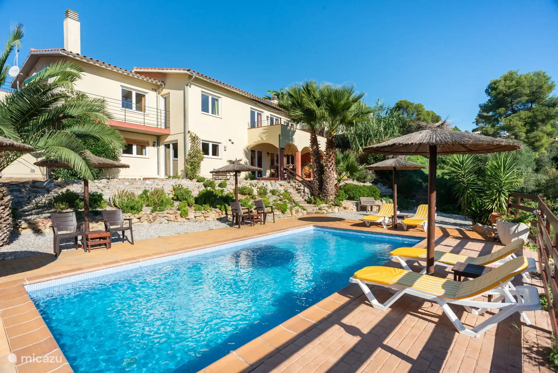 apartment in Spain, Costa Brava, L'Estartit – Apartment 3 with swimming pool in the garden