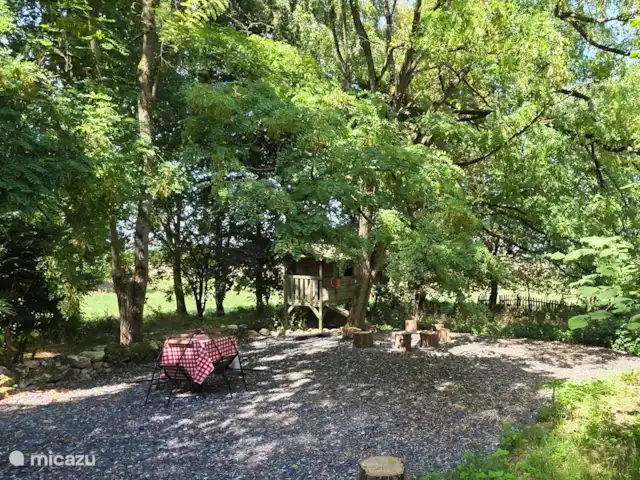vakantiehuis huren in Frankrijk, Aisne, Aubenton – La Boheme Veel ruimte voor kinderen om te spelen en ouders om te ontspannen.