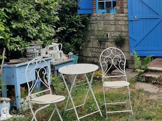 vakantiehuis huren in Frankrijk, Aisne, Aubenton – La Boheme gezellig zitje, brocante sfeer